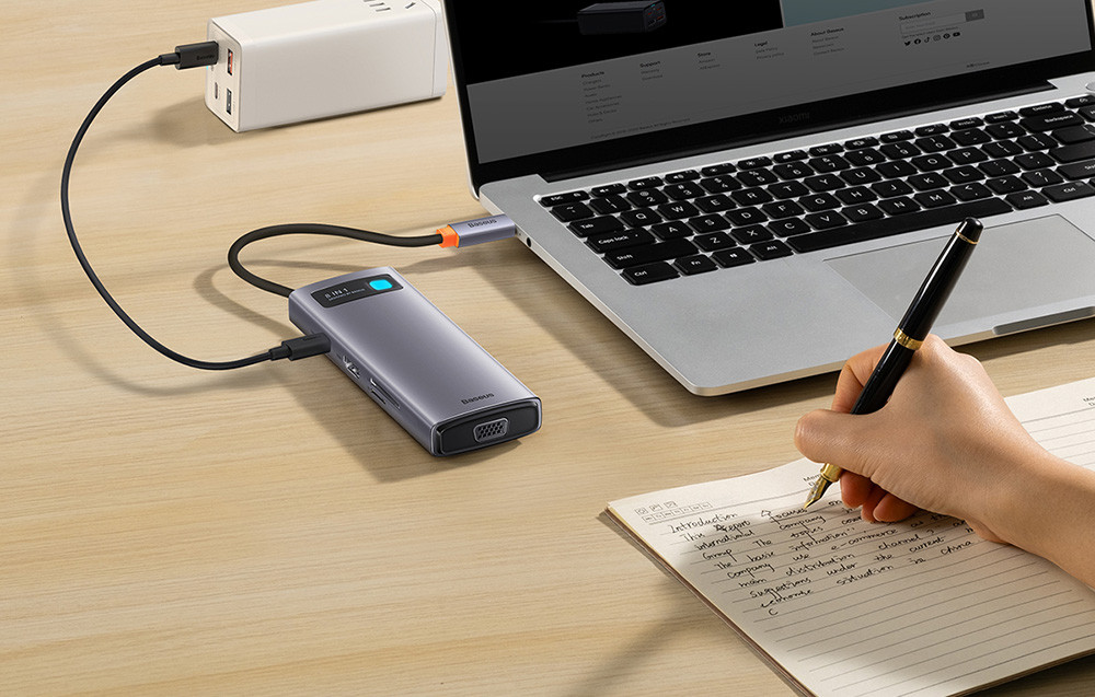 Multiport BASEUS 8u1 USB-C HUB  višestruka primjenja