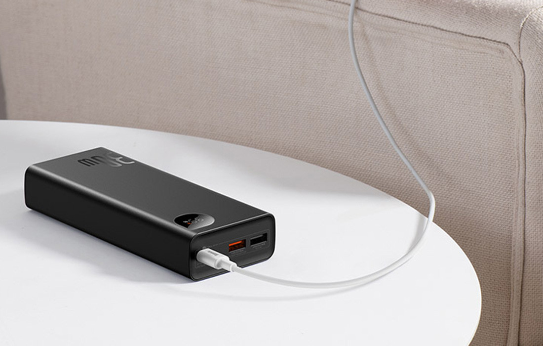 Powerbank BASEUS 20.000mAh 30W, praktičan za upotrebu