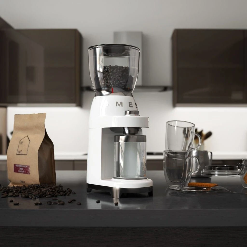 Mlin za kafu SMEG CGF11WHEU