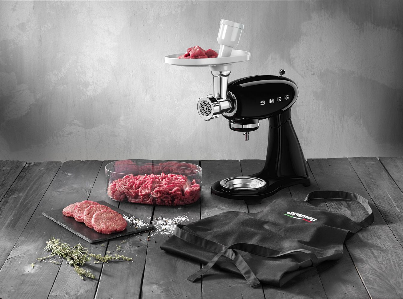 Kuhinjski robot SMEG SMF03BLEU