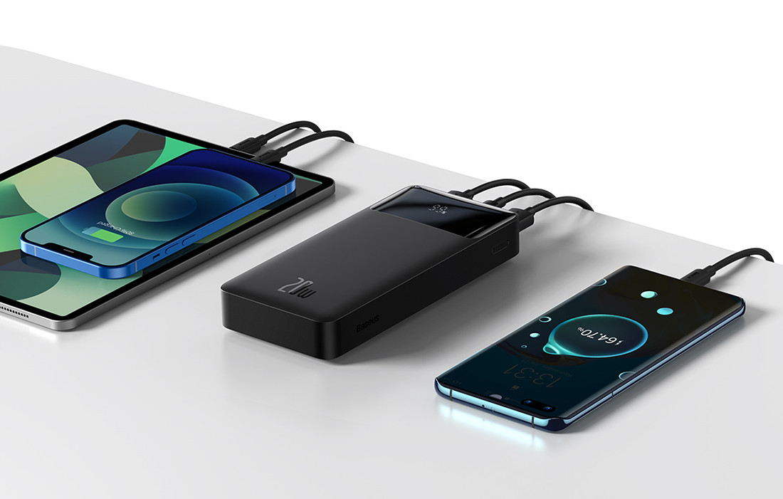 Powerbank BASEUS 30000mAh 20W, punjenje dva telefona istovremeno