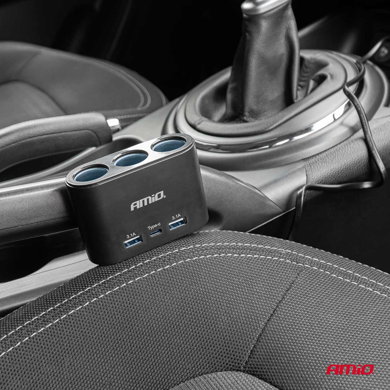 Razdjelnik auto punjač 3 utičnice 2X USB-A 1X USB-C 12/24V 120W AMIO