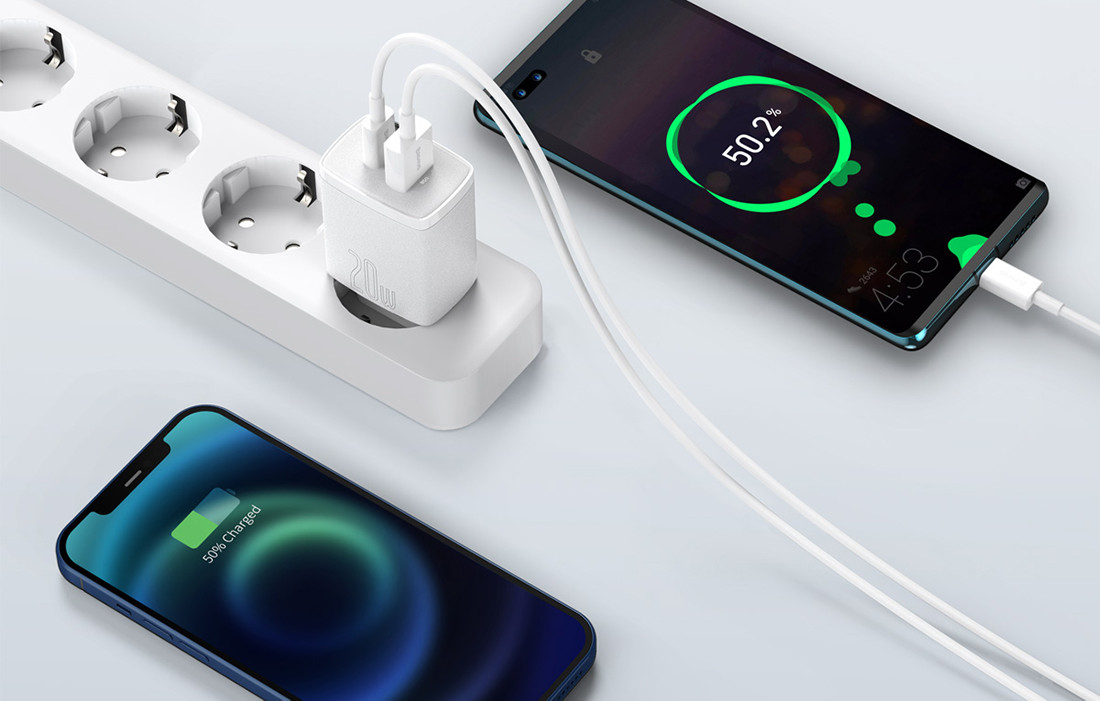 Punjač BASEUS USB-C na USB-A 20W, punjenje dva telefona istovremeno