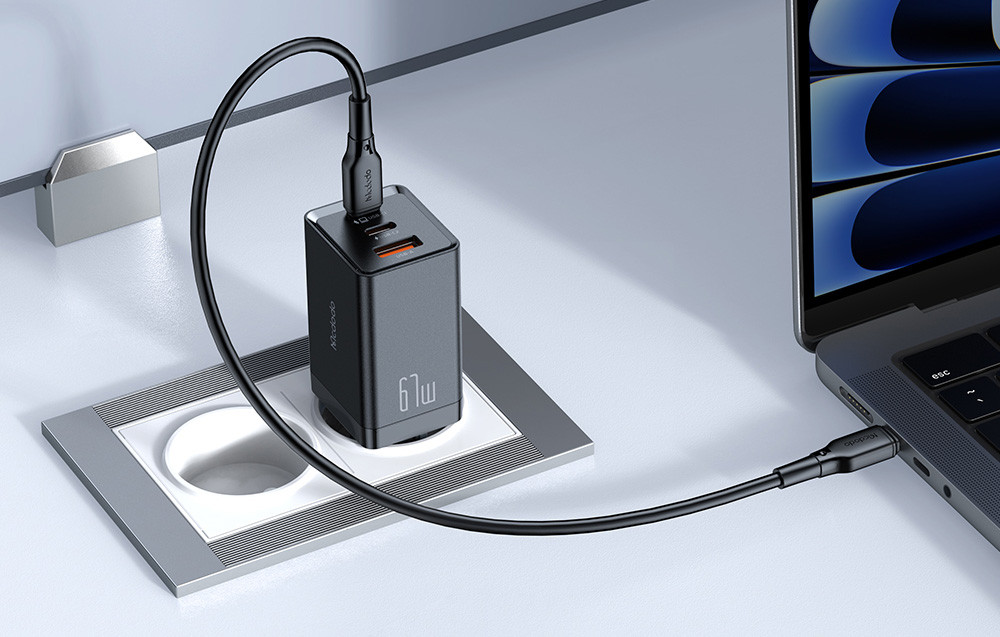 Praktični punjač 67W MCDODO CH-1541