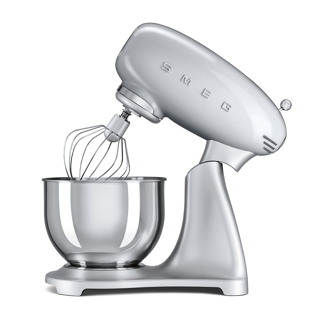 Kuhinjski robot SMEG SMF02SVEU