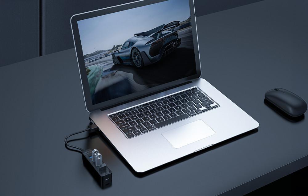 USB-A HUB ORICO 4u1, usb portovi su raspoređeni na praktičan način