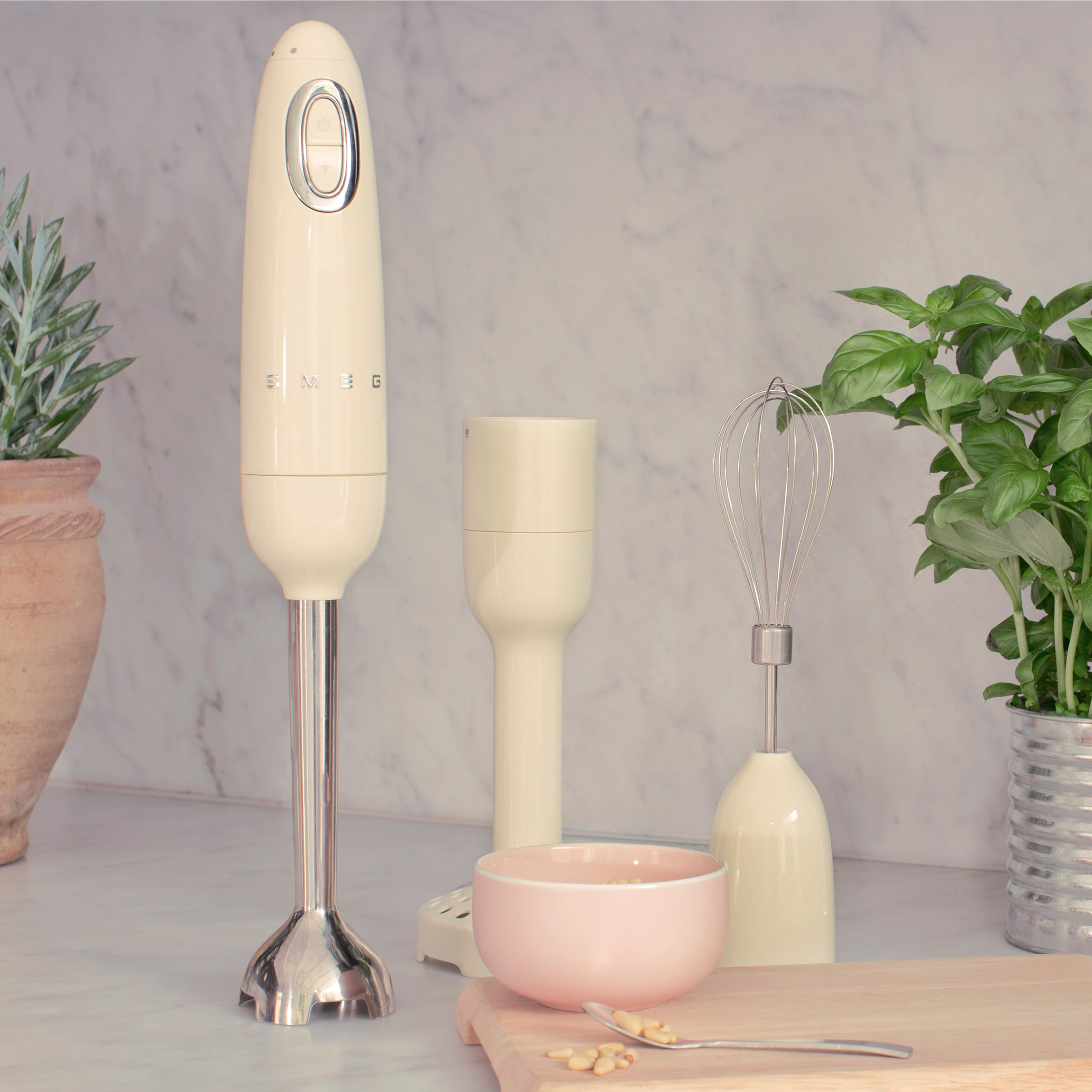 Štapni mikser SMEG HBF03CREU