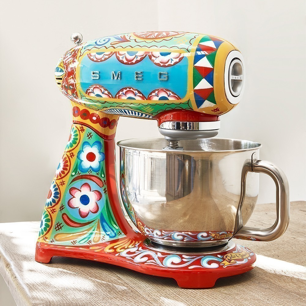 Kuhinjski robot SMEG SMF03DGEU