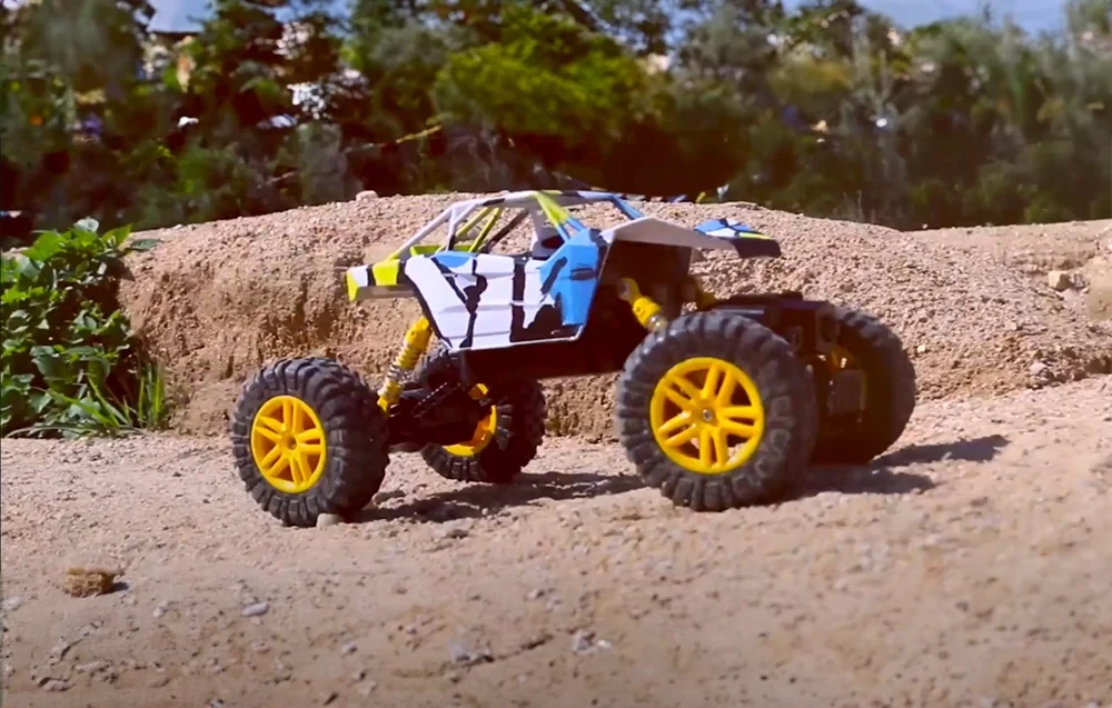 Munjevito brzi autić sa daljinskim upravljačem OFF-ROAD