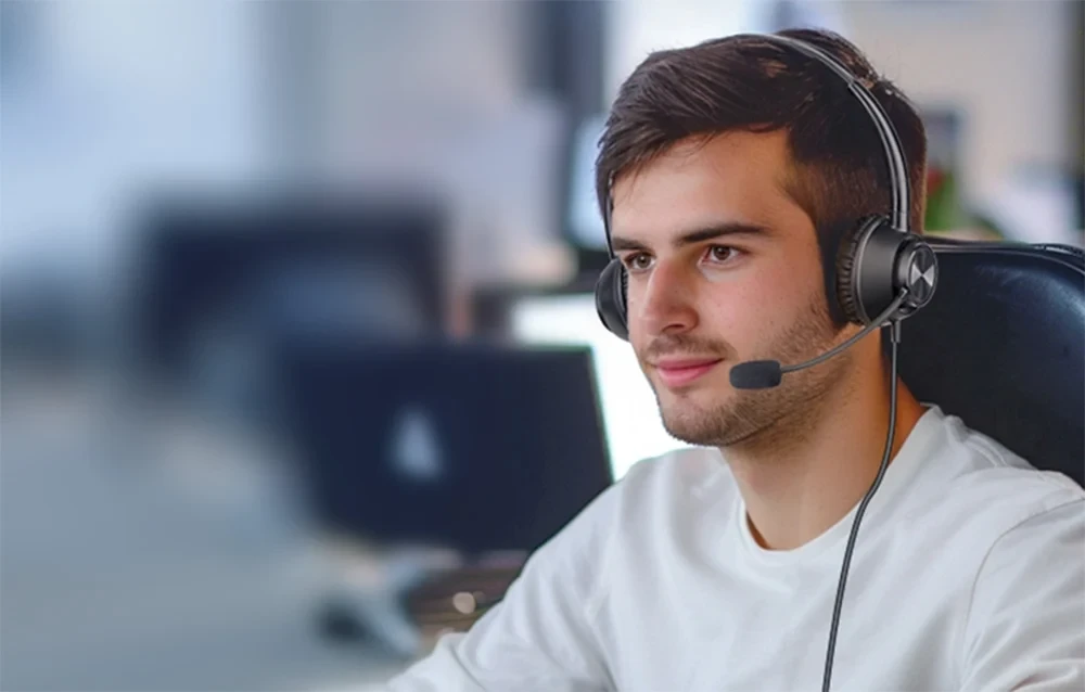 Praktične slušalice sa mikrofonom NEW BEE H368