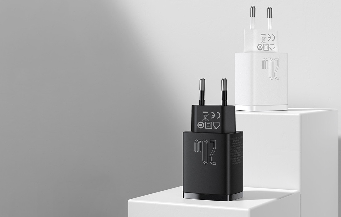 Punjač BASEUS USB-C na USB-A 20W, dva punjaca, crni i bijeli