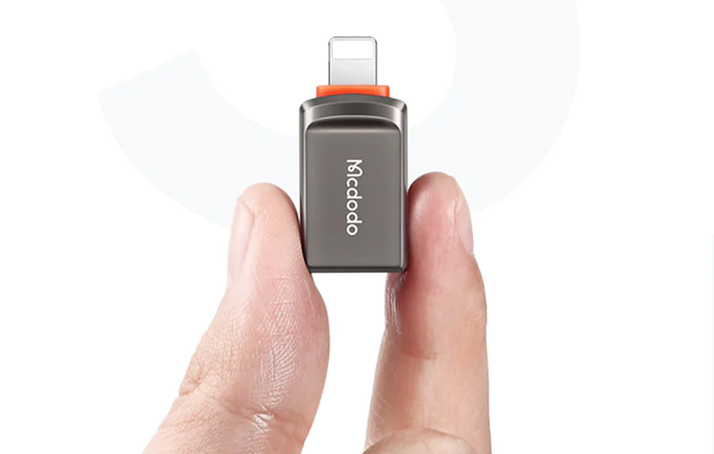 Adapter USB-A na Lightning MCDODO za brzi prijenos podataka do 480 Mbps i kompaktnog dizajna