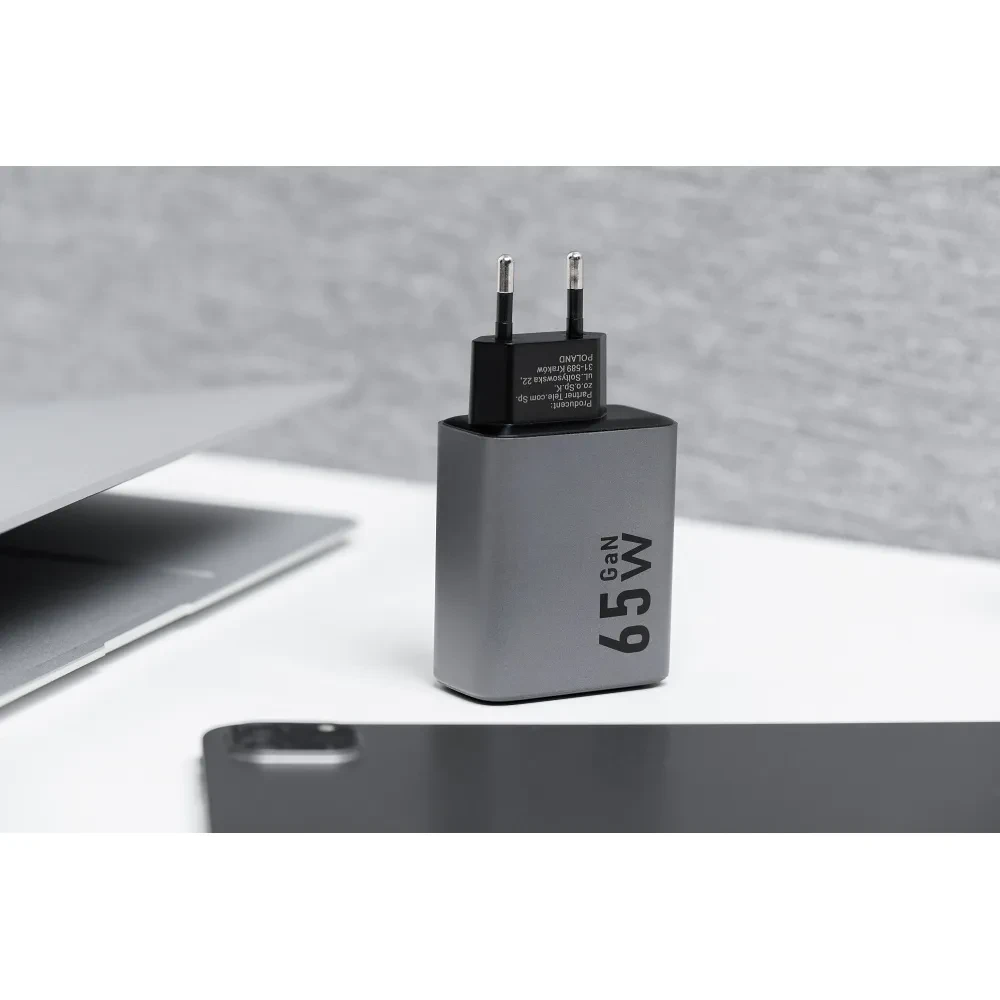 Punjač FORCELL VT-42B 2xUSB-C 1xUSB-A 65W