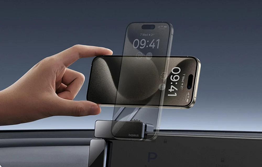 Magnetni auto nosač za telefon na ekran BASEUS MAXVIEW s prikazom postavljanja telefona jednom rukom.