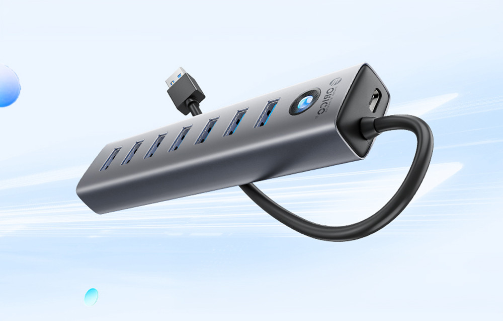 USB-C HUB ORICO 7u1 crni nudi ultra brz prijenos i dodatne USB priključke.