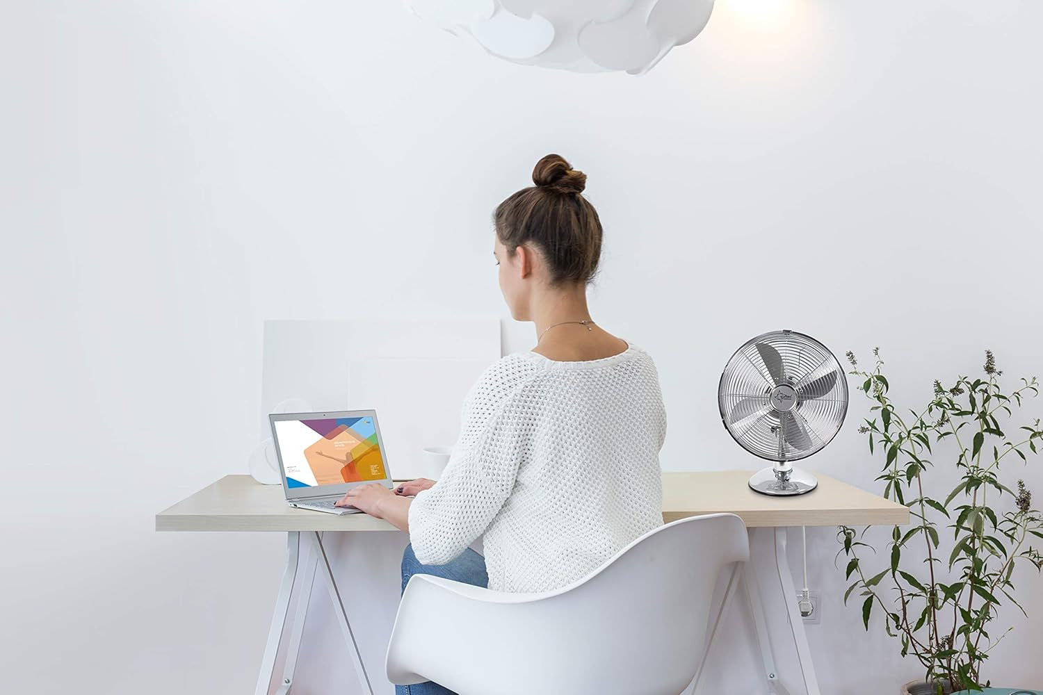 Stolni elegantni ventilator SUNTEC COOLBREEZE 3000TVM metalik sivi