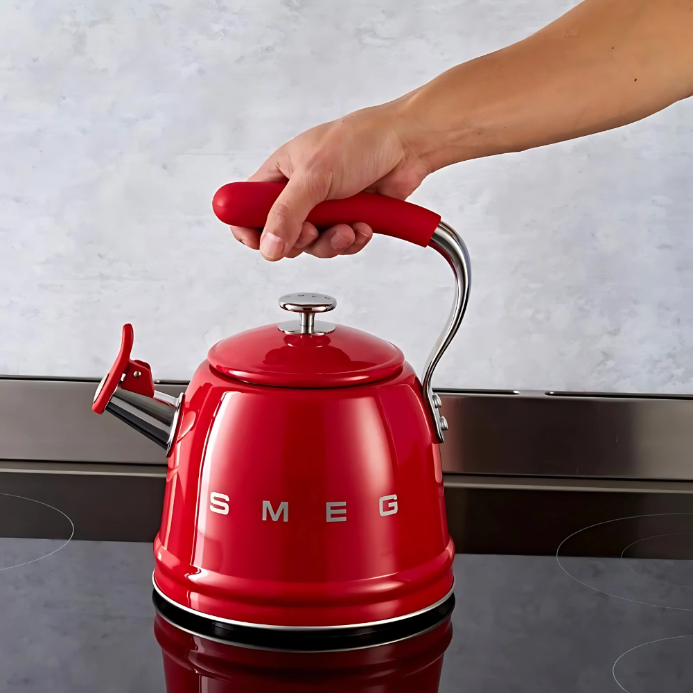 Čajnik SMEG CKLW2001RD