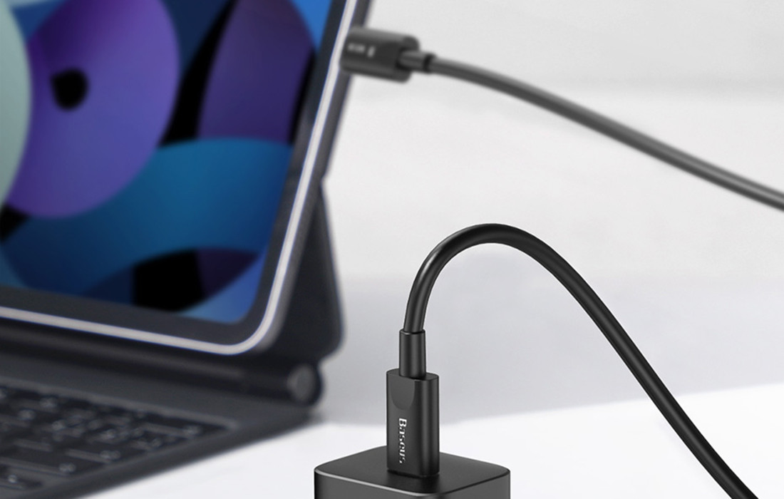 Super brzi punjač 25W sa USB-C kablom 1m BASEUS crni