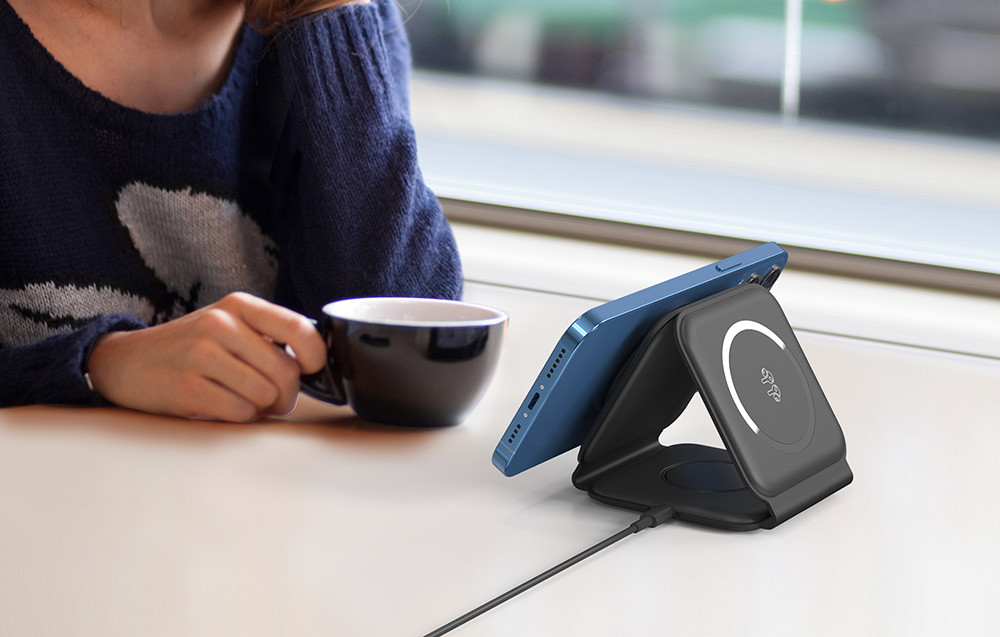 Bežični USB-C punjač za  Apple telefon slušalice i sat CHOETECH T588-F 15W