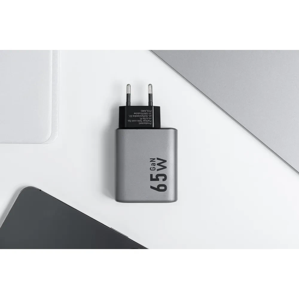 Punjač FORCELL VT-42B 2xUSB-C 1xUSB-A 65W
