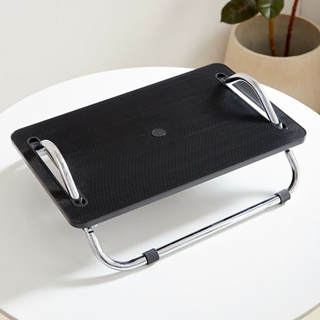 Ergonomski podesivi oslonac za noge crni