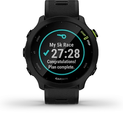Pametni sat GARMIN Forerunner 55 Aqua sadrži savjete stručnih trenera