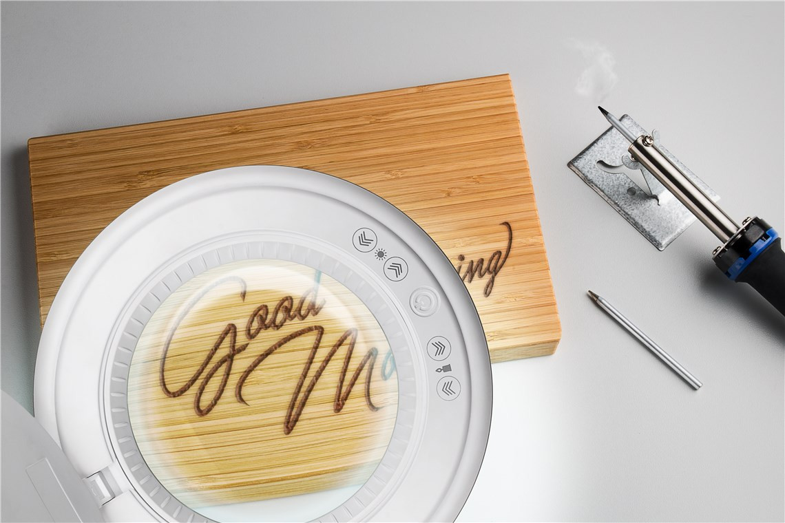 Stolna lupa sa LED rasvjetom 800lm GOOBAY