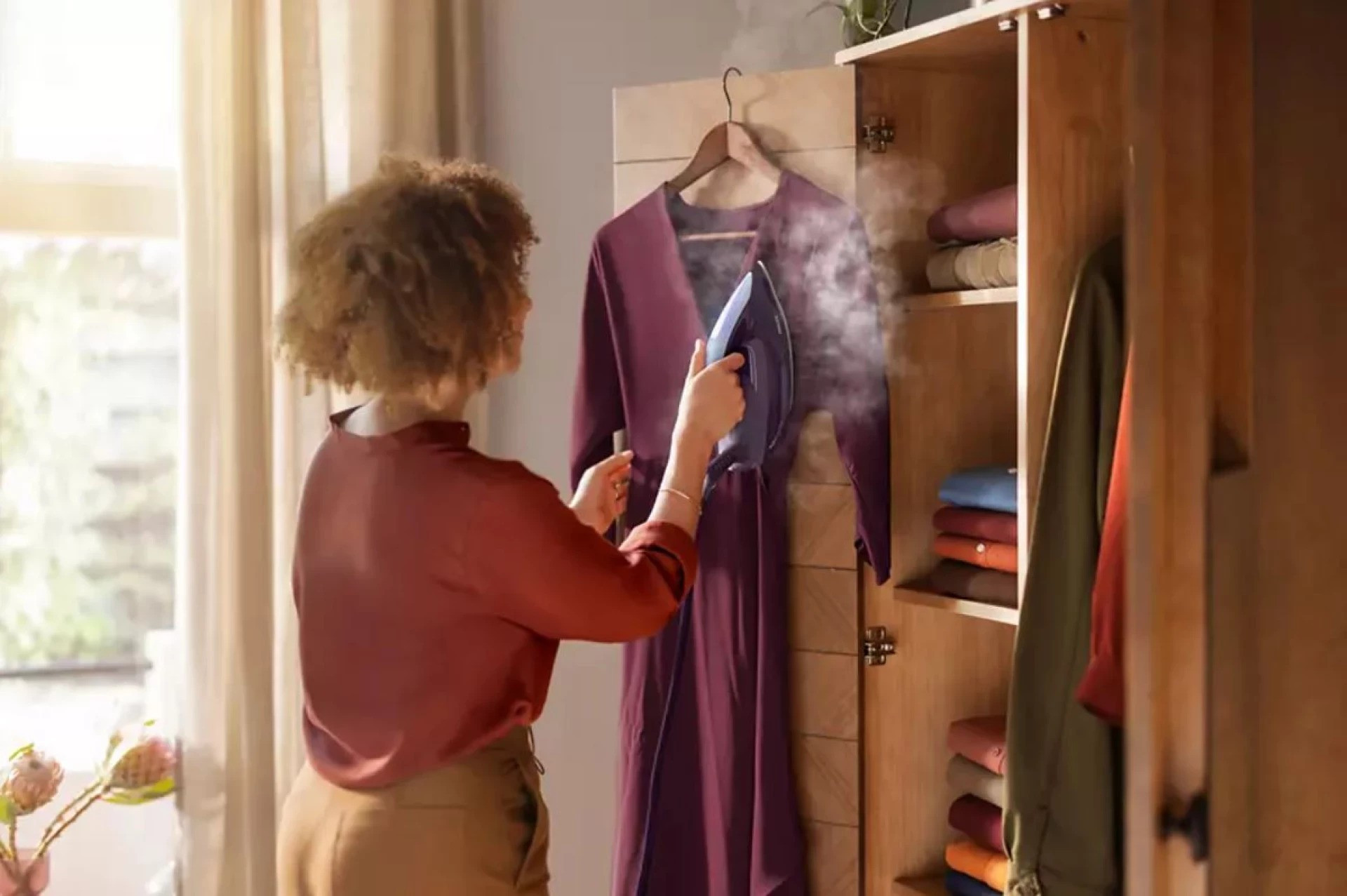 Parna stanica za peglanje PHILIPS PSG7050/30