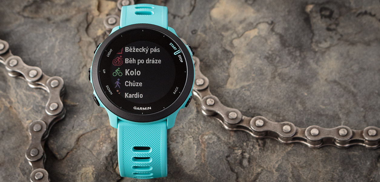 Pametni sat GARMIN Forerunner 55 Aqua