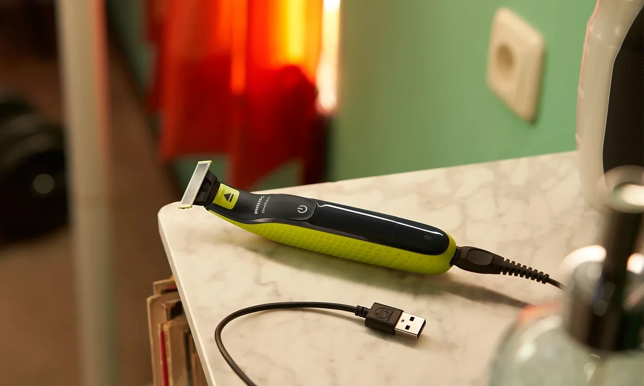 Aparat za brijanje PHILIPS ONEBLADE QP2824/20