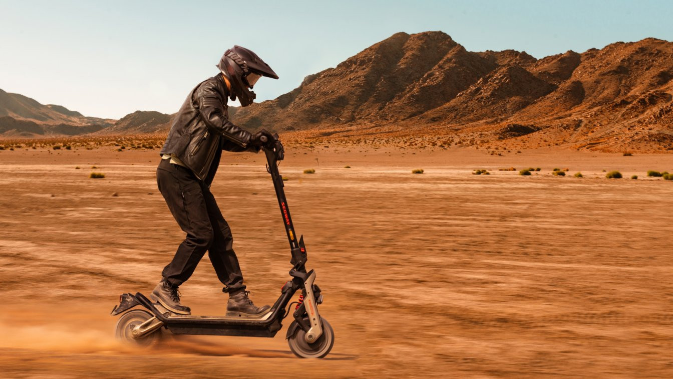Električni romobil SEGWAY Ninebot Kickscooter GT3 Pro - slika 4