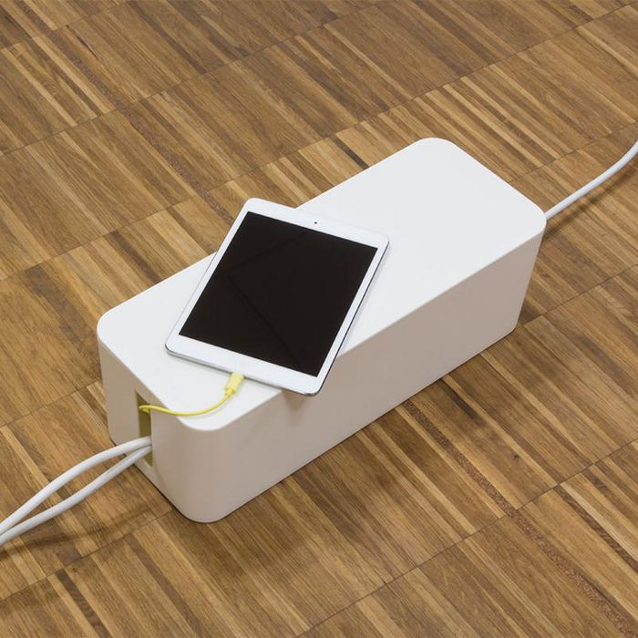 Zaštitna plastična kutija za produžni kabal LOGILINK bijela