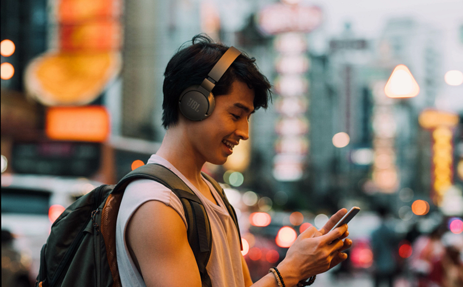 Bežične bluetooth slušalice JBL TUNE 660 NC trajanje baterije do 44 sati