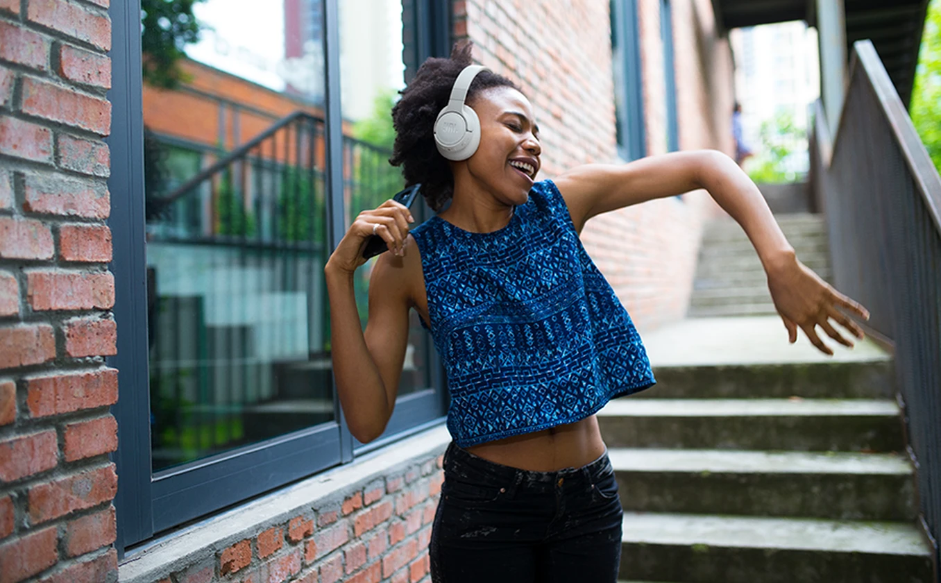 Bežične bluetooth slušalice JBL TUNE 770BT NC plave