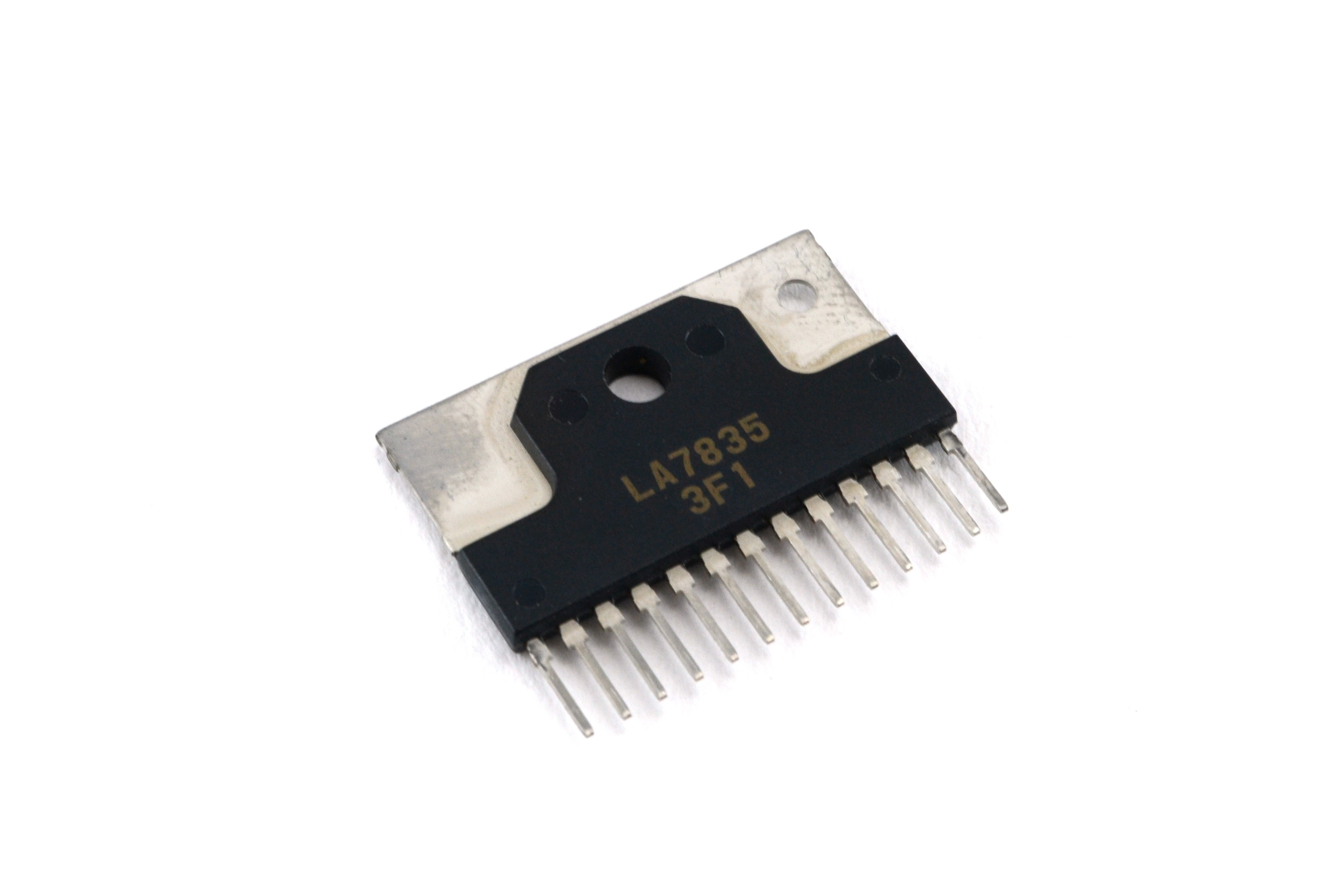 Integralno kolo LA7835