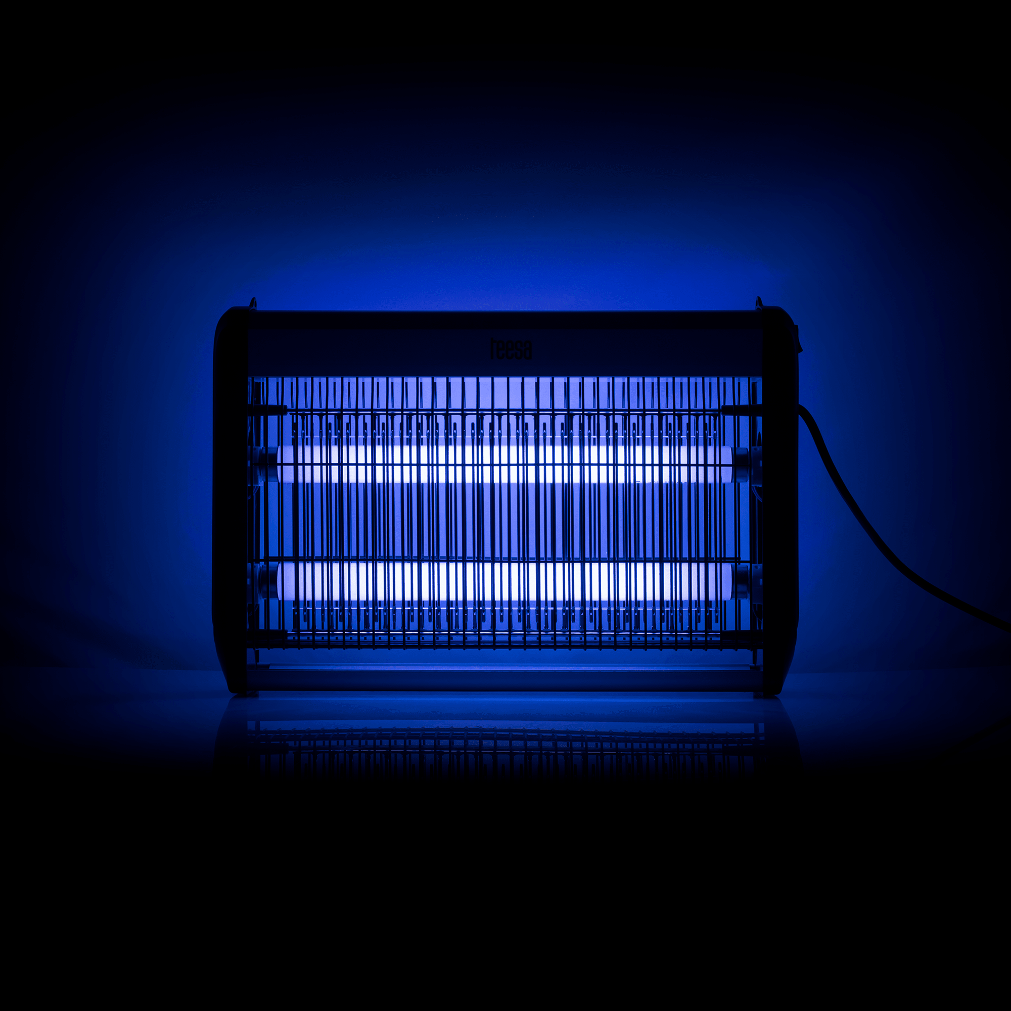 Praktična UV lampa za zaštitu od insekata TEESA do 80m2