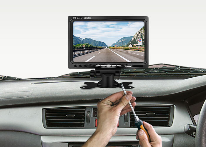 Prijenosni  7" LED TFT ekran sa HDMI VGA i RCA konektorima