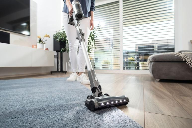 Štapni usisivač HISENSE HVC6464A