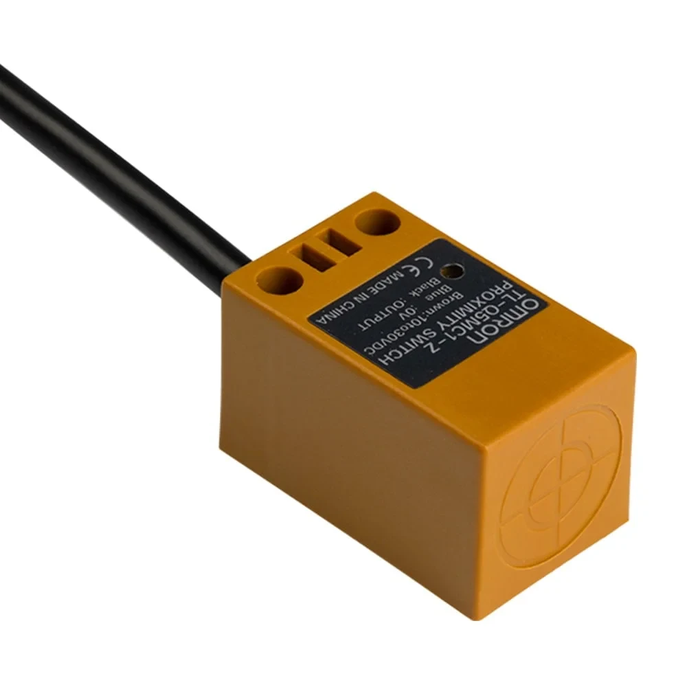 Induktivni senzor TL-Q5MC1-Z OMRON