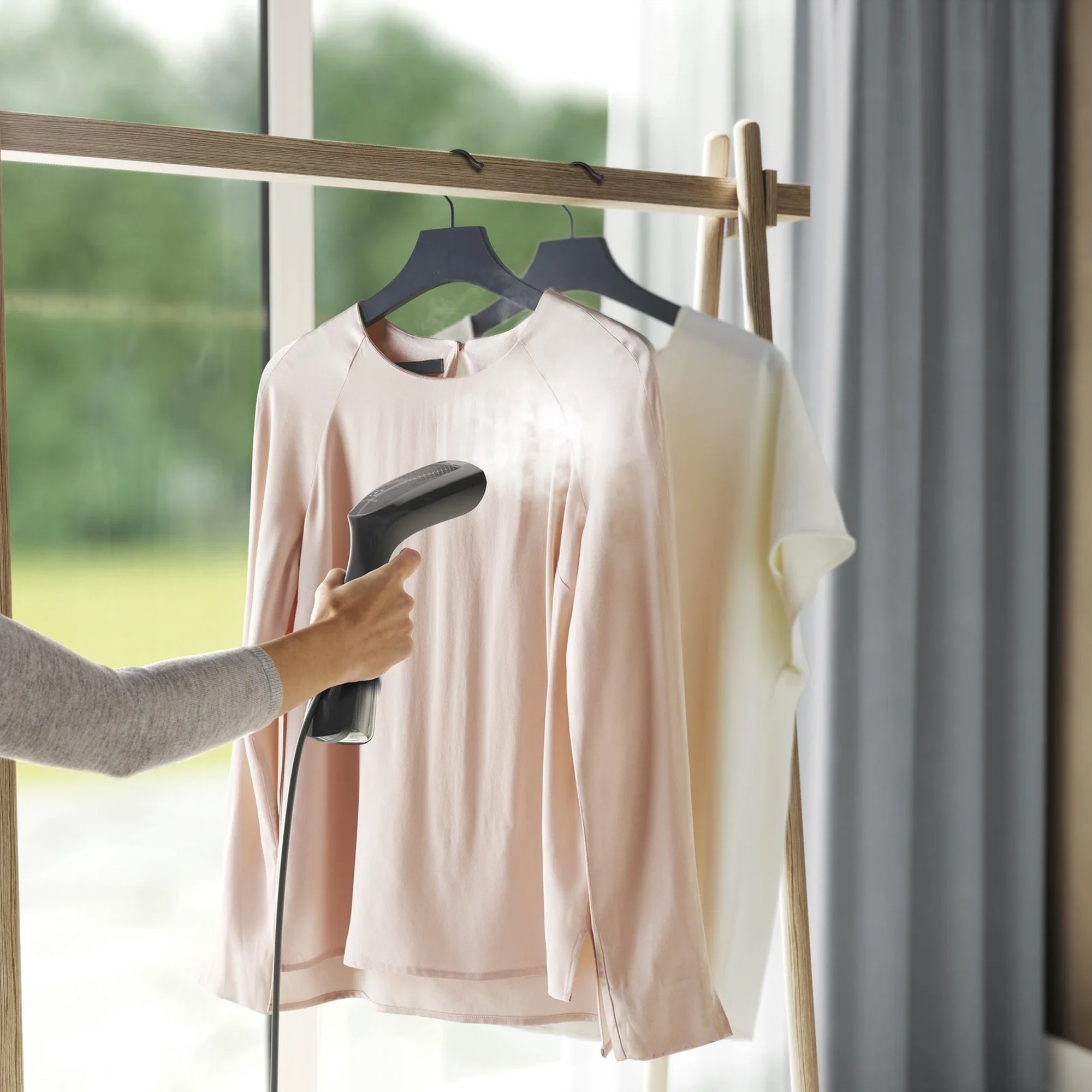 Vertikalna pegla ELECTROLUX E6HS1-2EG