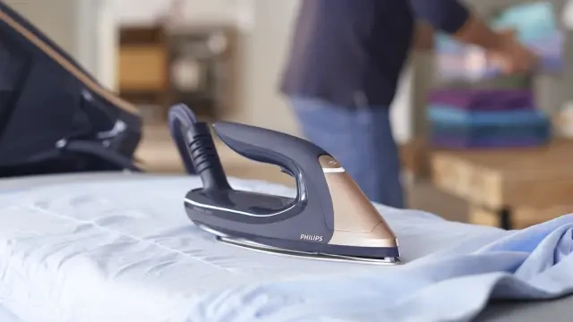 Parna stanica za peglanje PEGLA PHILIPS PSG9050\20 - slika 3
