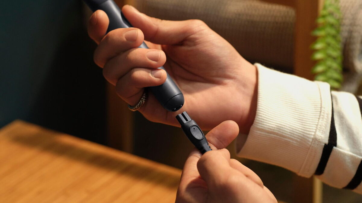 Aparat za brijanje PHILIPS ONEBLADE QP1424/10