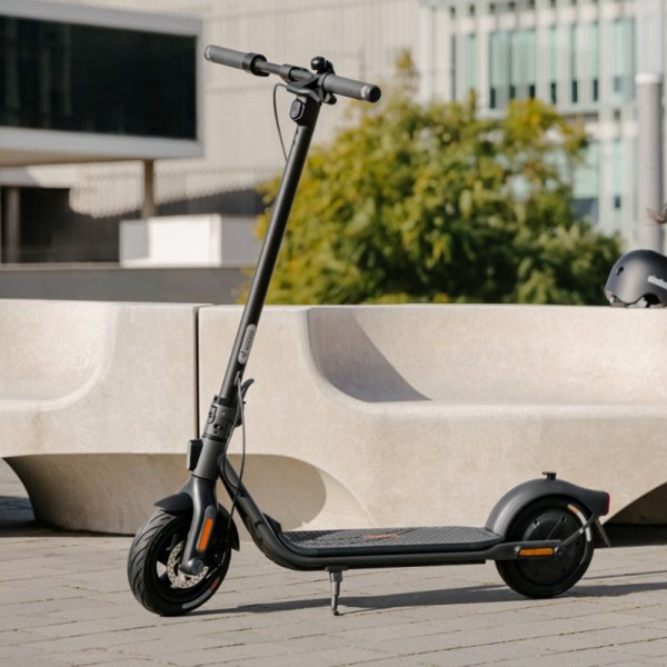 Električni romobil SEGWAY Ninebot Kickscooter F2 E II