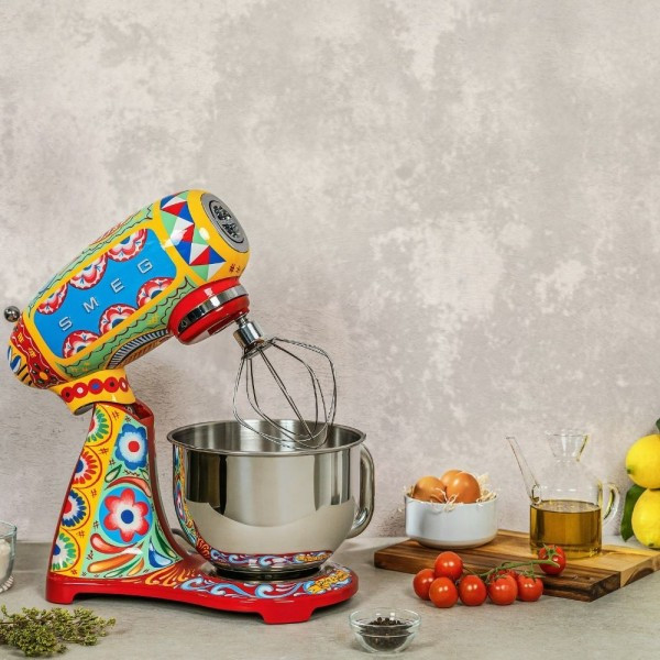 Kuhinjski robot SMEG SMF03DGEU