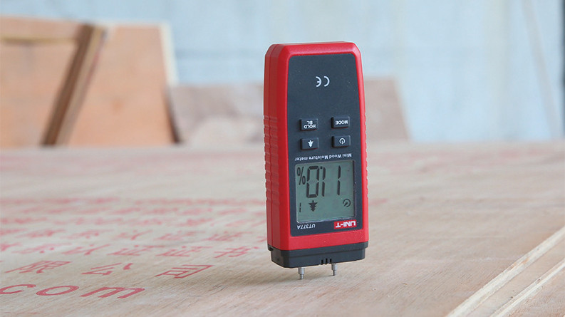 Uređaj za mjerenje vlage u drvetu UNI-T UT-377A