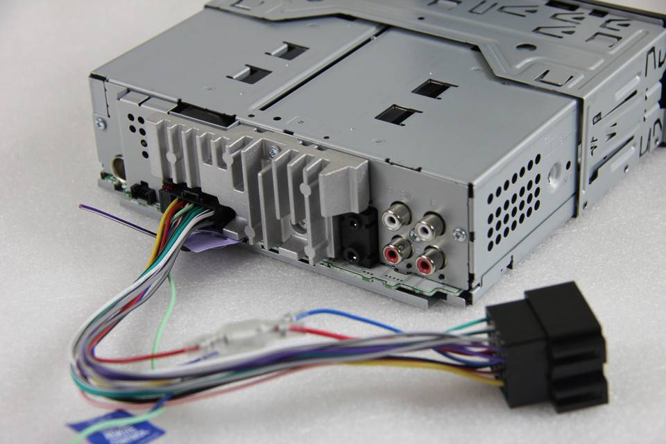 Auto radio player sa nosačem za mobitel PIONEER SPH-10BT